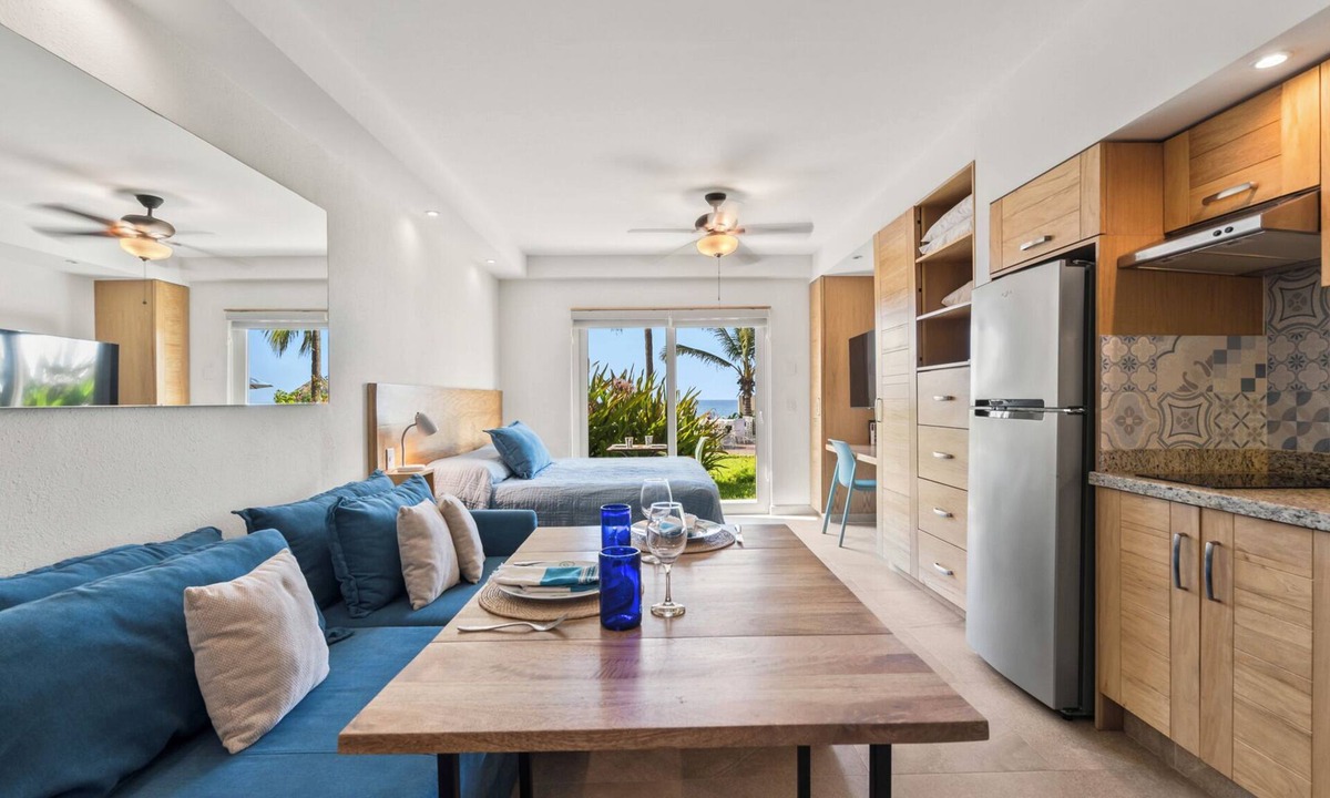 Flamingos Apartment | Beachfront, groundfloor Studio at Krystal Grand in Flamingos Nuevo Vallarta