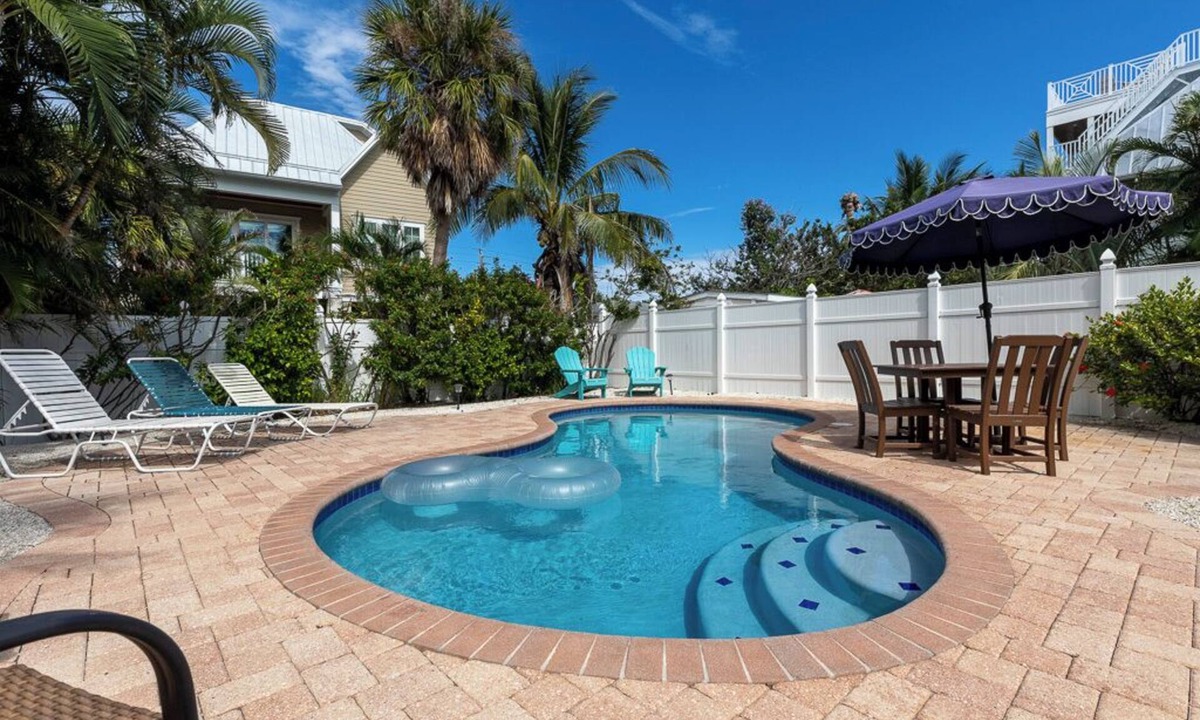 Anna Maria House | Beachy Boathouse Cottage, 2 BR,1BA, Private Pool, Steps to Beach and Bay-