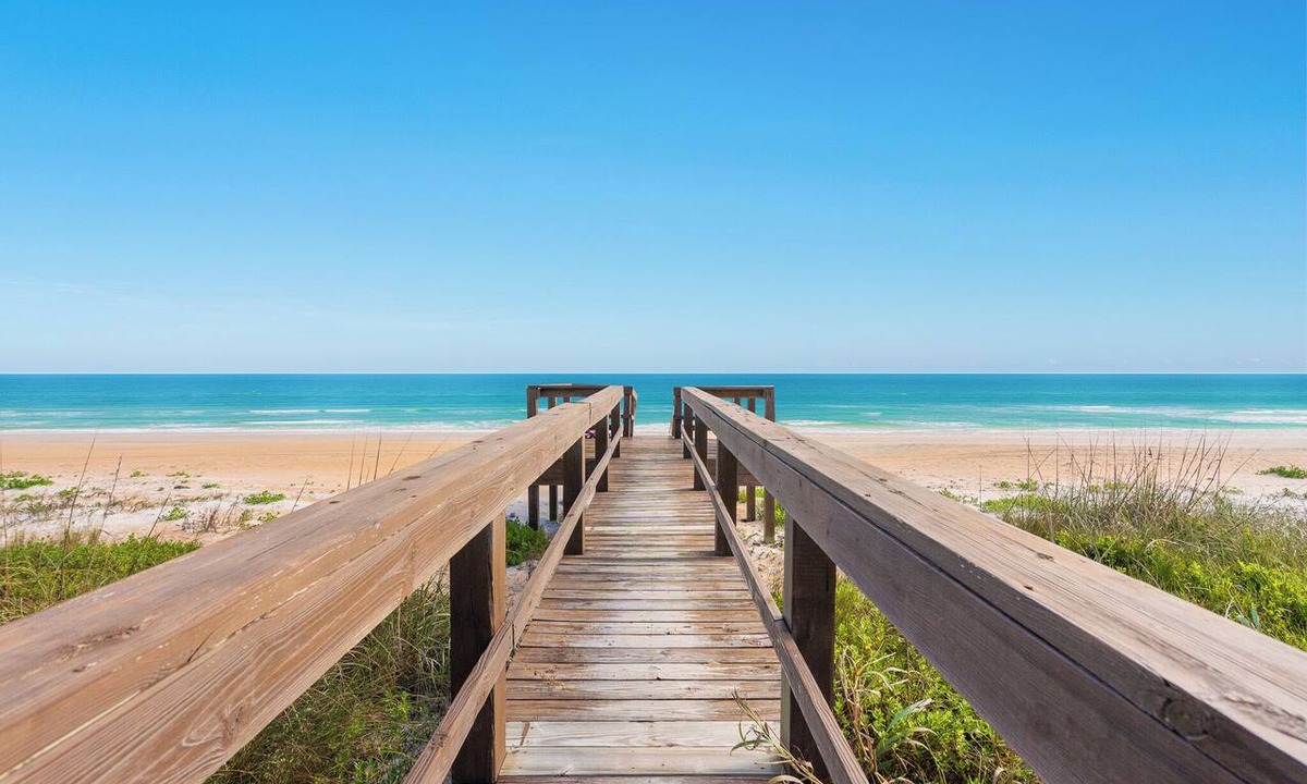 Ormond-by-the-Sea House | Direct, Oceanfront Pool Home-Margarita Manor