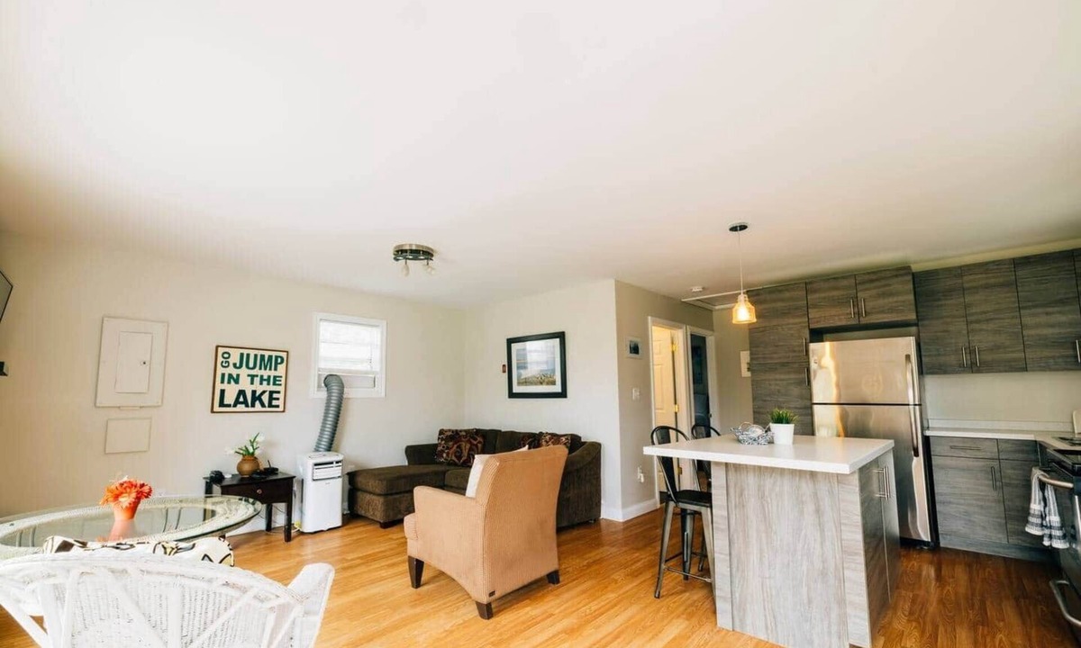 Green Gables House | Forest Hills Lane Cottage