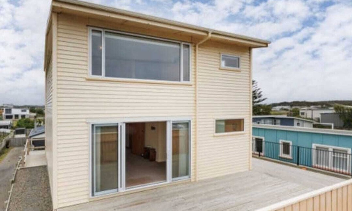 Foxton Beach House | Foxton Beach Bach Family Holiday Fast*Wi-fi 5☆ Location Cot Stroller available