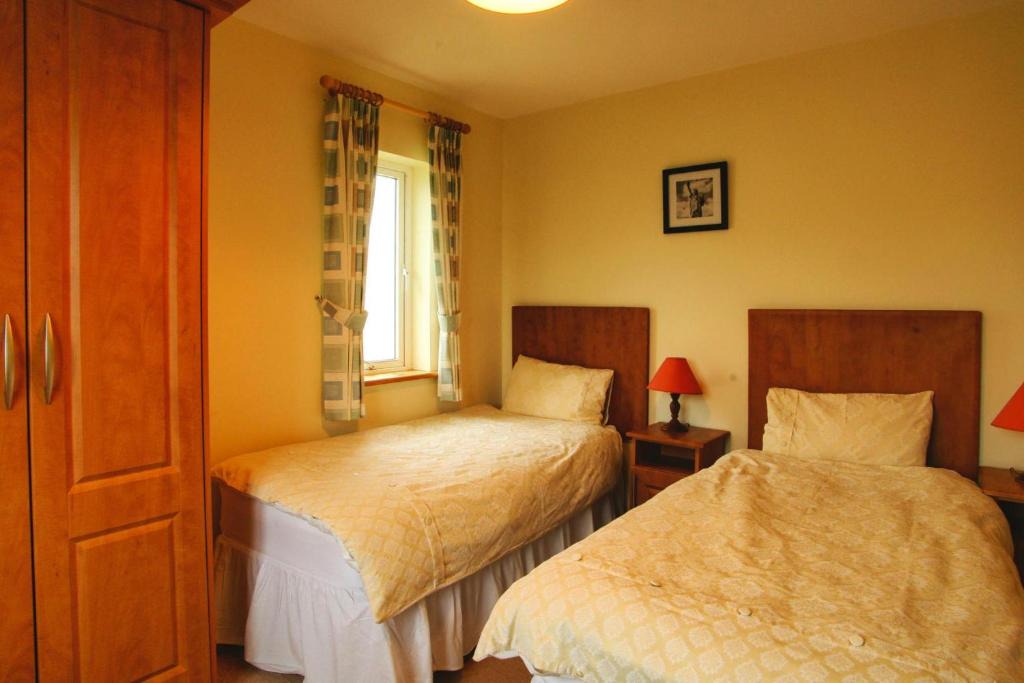 Doonbeg House | Holiday homes Doonbeg - EIR02104-FYA