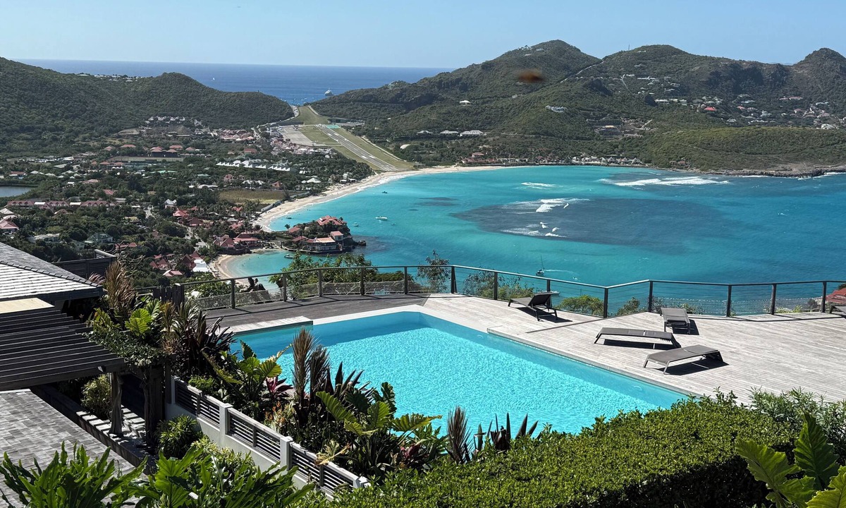 Morne Criquet Villa | Villa 'Coco de Mer' Breathtaking views over St. Jean, Eden Rock & nearby Islands