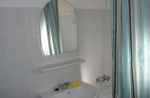 Gueliz House | A Charming & affordable traditional Moroccan house/riad