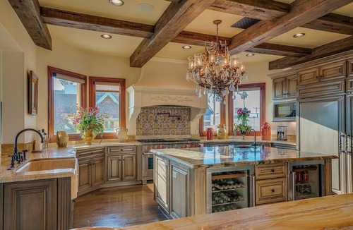 Peninsula House | Beach Front Executive Home