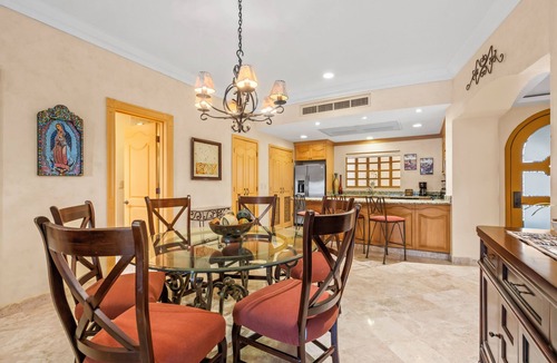 Flamingos Apartment | Beachfront Ocean View Condo! Villa La Estancia