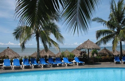 Nuevo Vallarta Apartment | Beachfront Playa Royale Studio on one of the most prestigious sandy beaches