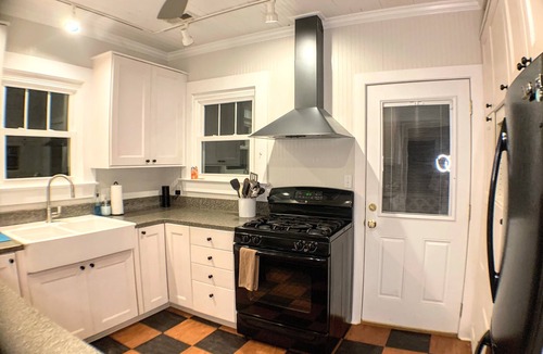 Brevard House | Brevard Bungalow 2 level, steps to Downtown, Music Center, Lumberyard, Greenway.