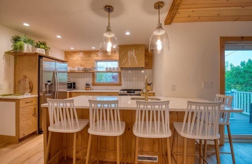 Seneca Falls House | Cayuga Trail Paradise