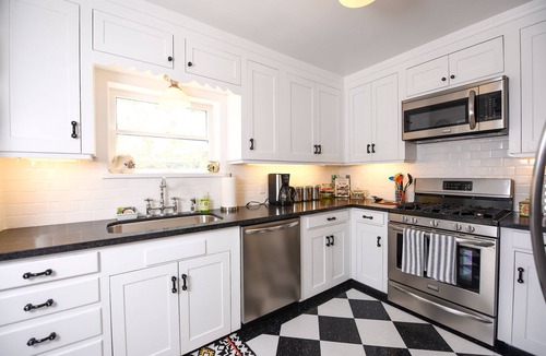Hillcrest House | Charming 1920s Mariposa Cottage Heart Of Hillcrest