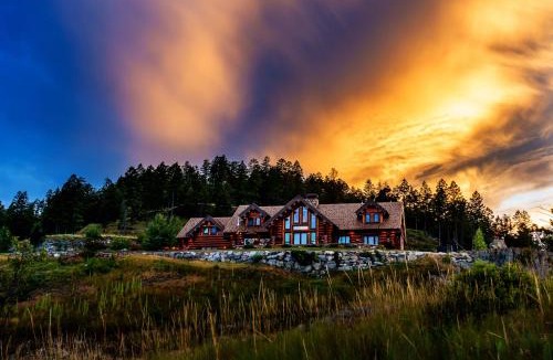 Somers Bed & Breakfast | Coyote Bluff Estate