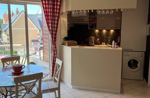 Port Guillaume Apartment | Cozy 2-Room Apartment Near Beach with Marina View, Balcony & Modern Amenities