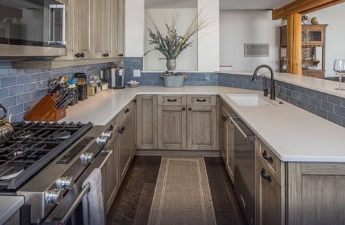 Saddle Ridge House | Cozy Saddle Ridge Townhome, walk/ski to Iron Horse & Pony Express Lifts!