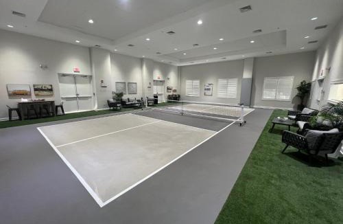 Rock Harbor House | FULL TIME LIC Mgr - MODERN 3 BED 4 BATH VILLA - UPSCALE OCEANFRONT RESORT - INDOOR PICKLEBALL - SPEAKEASY!