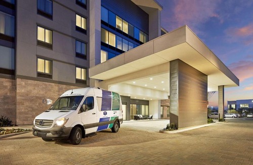Harbor Hotel | Hampton Inn Long Beach Airport, Ca