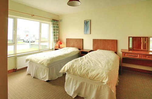 Doonbeg House | Holiday homes Doonbeg - EIR02104-FYA
