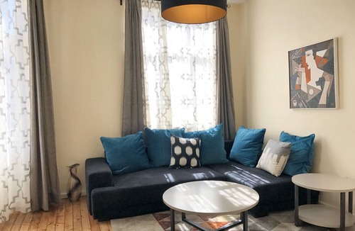 Sofia City Center Apartment | Homerez - Charming Apartment in Sofia, 100m², Balcony