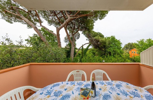 Castiglioncello House | Holiday Home 'Villetta A Castiglioncello' with Private Terrace, Wi-Fi and Air Conditioning
