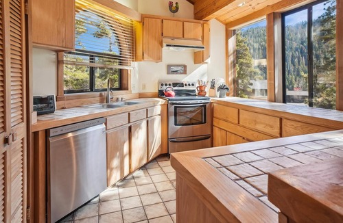 Alpine Meadows House | Juniper Mountain Cabin in Alpine Meadows