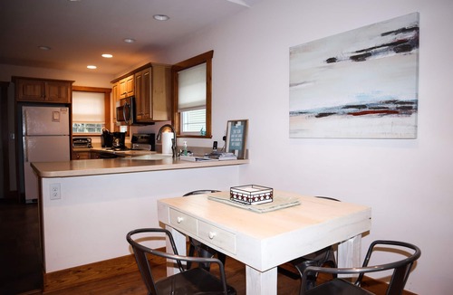 Muskegon Cottage | Lake Michigan Cottage Retreat – Private Beach & Unforgettable Views