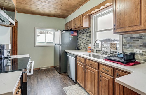 Paw Paw House | Lakefront Home w/Views, 7 Mi to Dtwn Paw Paw