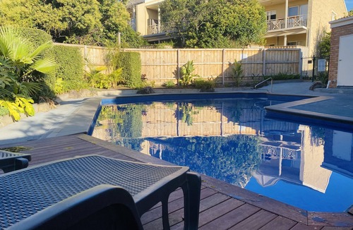 Templestowe Apartment | *Luxury 2BR APT - Pool/Sauna/Wifi/Shops