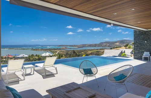 Orient Bay Villa | Luxury 5-Bedroom Villa Ô with Infinity Pool and Stunning Sea View
