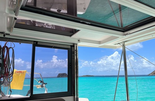 Grand Case Boat Rental | Your full day cruise with your family and friends