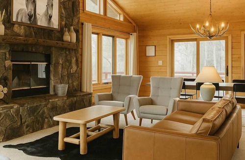Cuchara Cabin | Mountain Cabin w/360 Views, Hot Tub, Pet Friendly, Trails, Fireplace, Sleeps 16