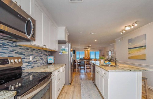 Cape San Blas House | On Top Of The Beach, Screen Porch, Gulf & Bay Views ~ Their Inheritance