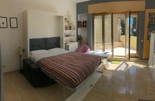 Zona LIII Tomba di Nerone Apartment | Spacious and bright studio flat in Rome