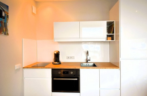 Heugum Boat Rental | Trinidad | Luxury Houseboat in Maastricht | 4+1