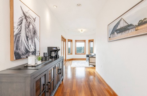 Owego House | Unforgettable Private Views! Luxury Estate Sleeps 22 - Heated Pool and Spa!