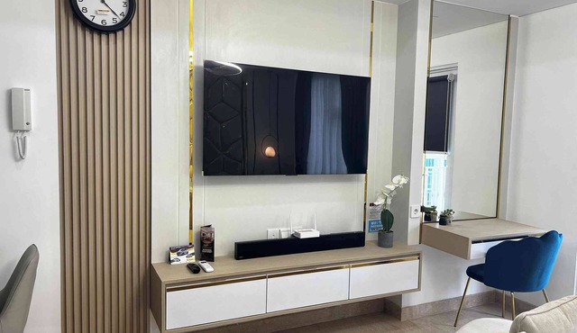 1 BR Apartment Signature Sky View Podomoro City Deli Medan - STUDIO ROOM