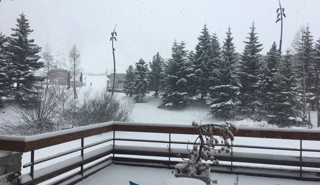 Apartment at the foot of the Face de Bellevarde, ski-in ski-out