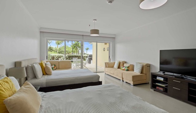 Beachfront - Beach Garden Studio - E124-1