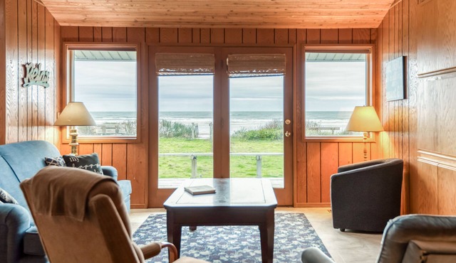 Beachfront Pet Friendly Home in Waldport, Ocean Views, Lovely Yard