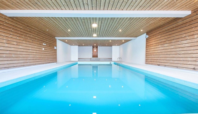 Beautiful apartment for 4 people with pool, WIFI, TV, balcony, pets allowed and panoramic view