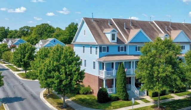 Beautiful Beach Home in Bayside Resort - Steps to Amenities