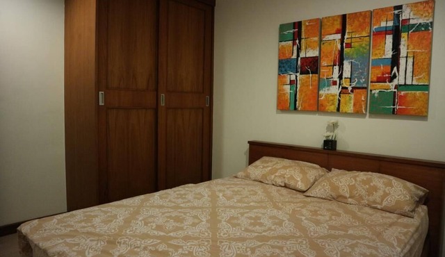 Beautiful, sea-view, 3-bedroom condo situated on the southern Gulf of Thailand