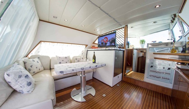 BED AND BOAT IN MARINA VILLA IGIEA