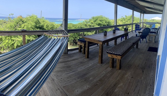 Best Beach House at Turtle Cove/Dean's Blue Hole! Steps To The Private Beach.
