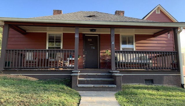 Bungalow in Downtown Asheville with Great Views of Downtown and Killer Sunsets