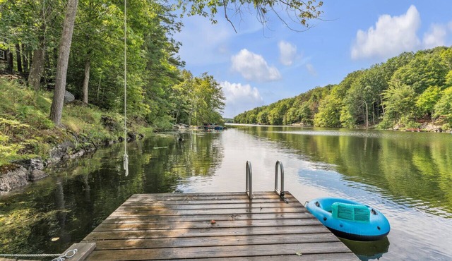 Black Rapids Retreat | Waterfront Cozy Cottage