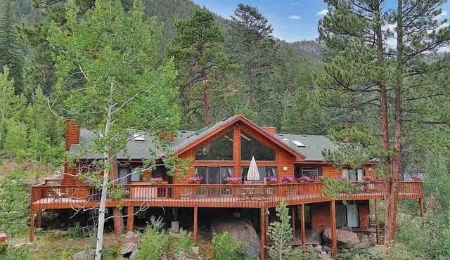 Cabin at Pike's Peak Falls