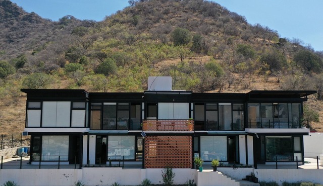 Casa Bimali. Increíbles montañas rodeando este cómodo espacio pet-friendly.