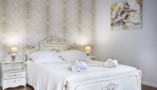 Central Apartment - One Bedroom Apartment, Sleeps 2