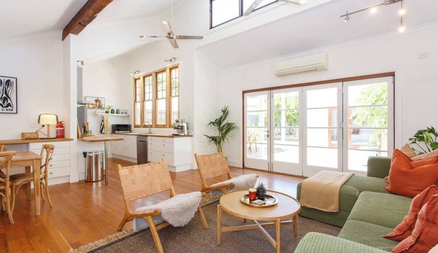 Charming Heritage Cottage |Stylish Sth Freo