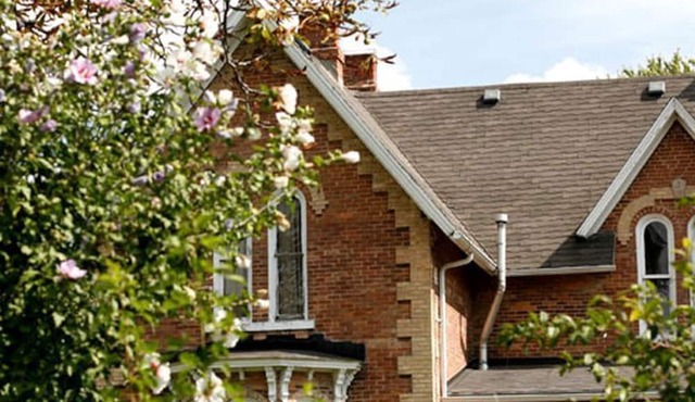 Charming Vacation Rental in Historic Bed and Breakfast near Lakes in Southern Ontario