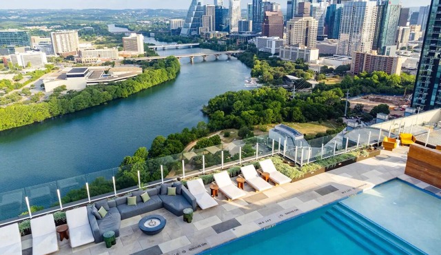 Chic Hotel with city views in downtown Austin Texas. Pets Welcome